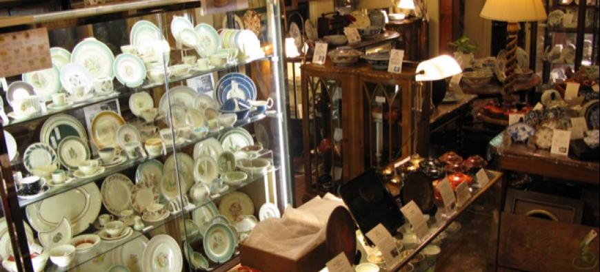 Kiya Antiques キヤ・アンティークス 横浜本店フォト3